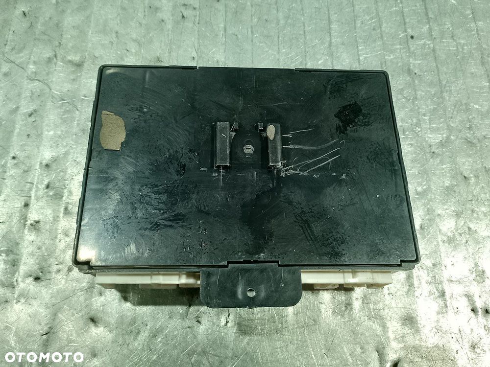 MODUŁ BCM MAZDA 5 ( 05-10 ) 67560B 2.0 D  RF7 - 3