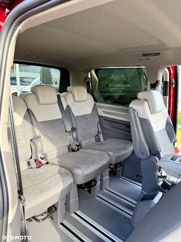 Volkswagen Multivan - 10