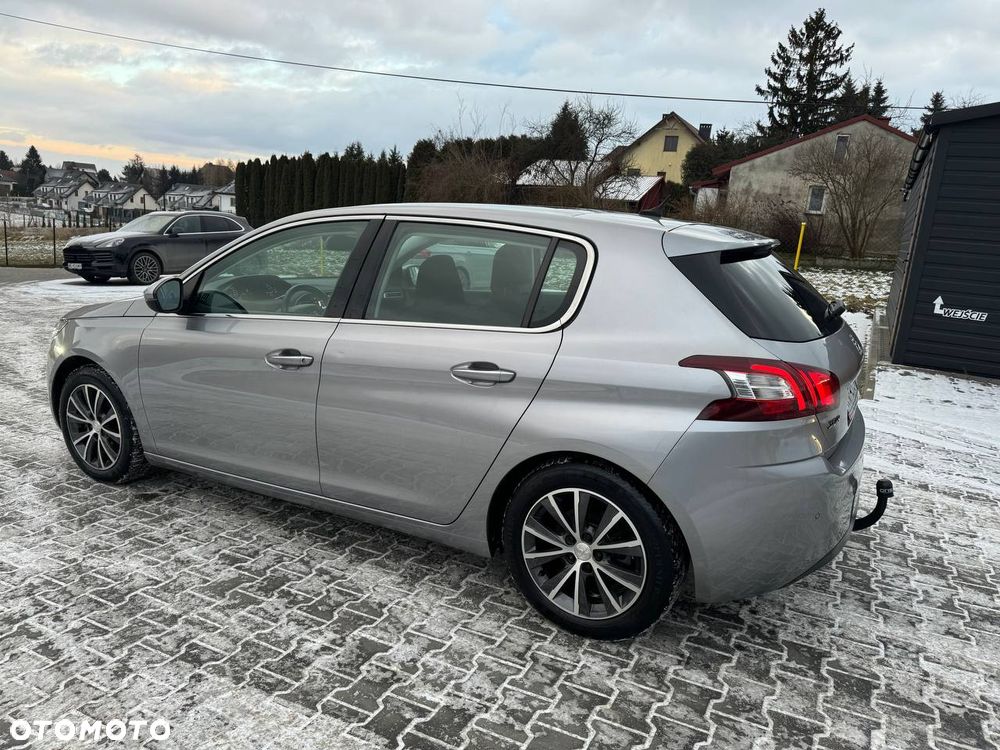 Peugeot 308 125 THP Active - 11