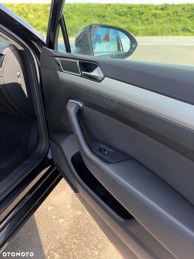 Volkswagen Passat 1.8 TSI BMT Comfortline - 13