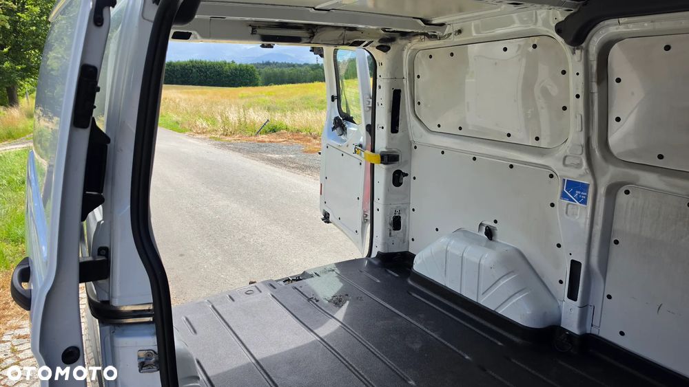 Ford Transit Custom - 14