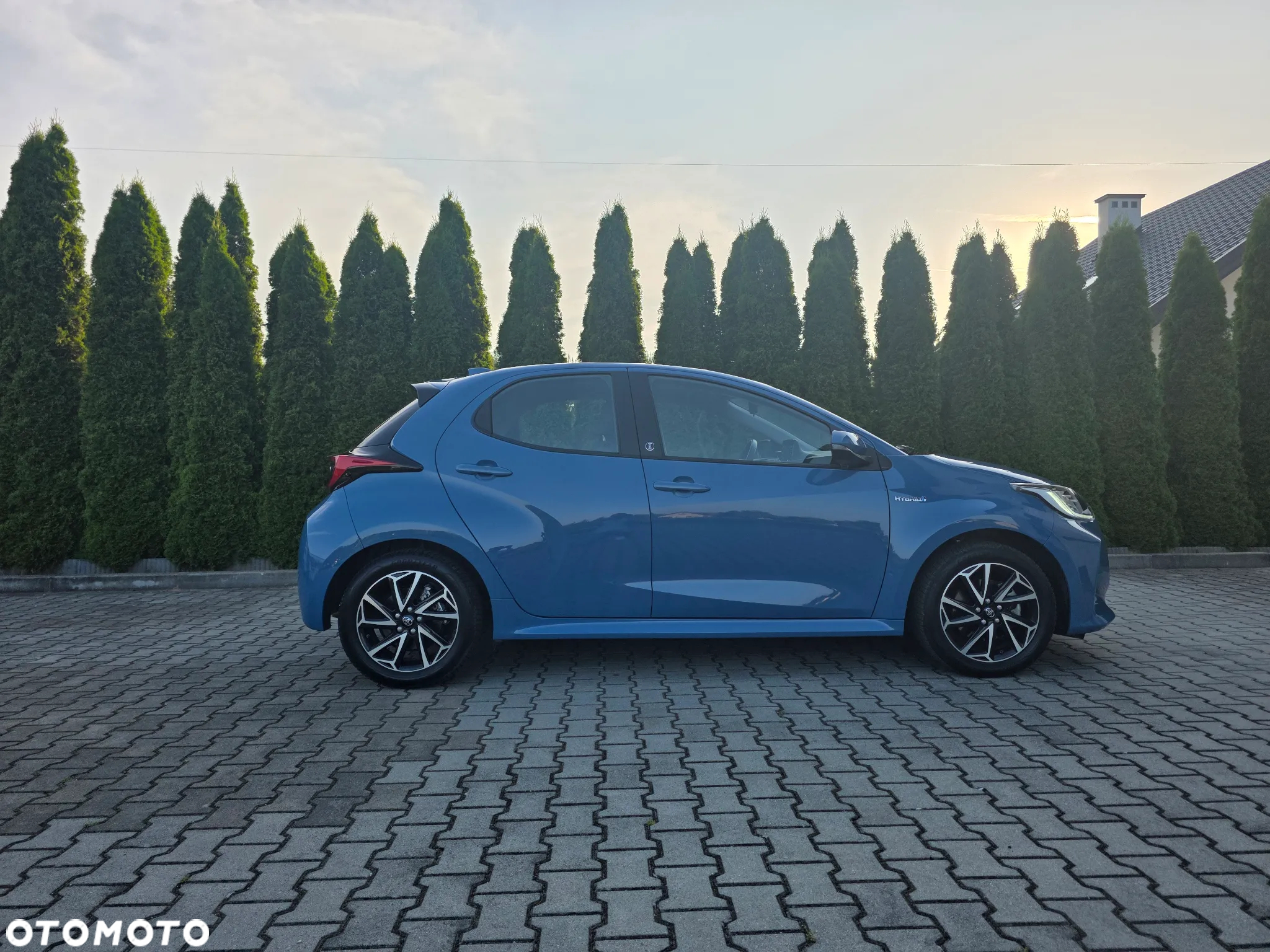 Toyota Yaris Hybrid 1.5 VVT-i Team Deutschland - 18