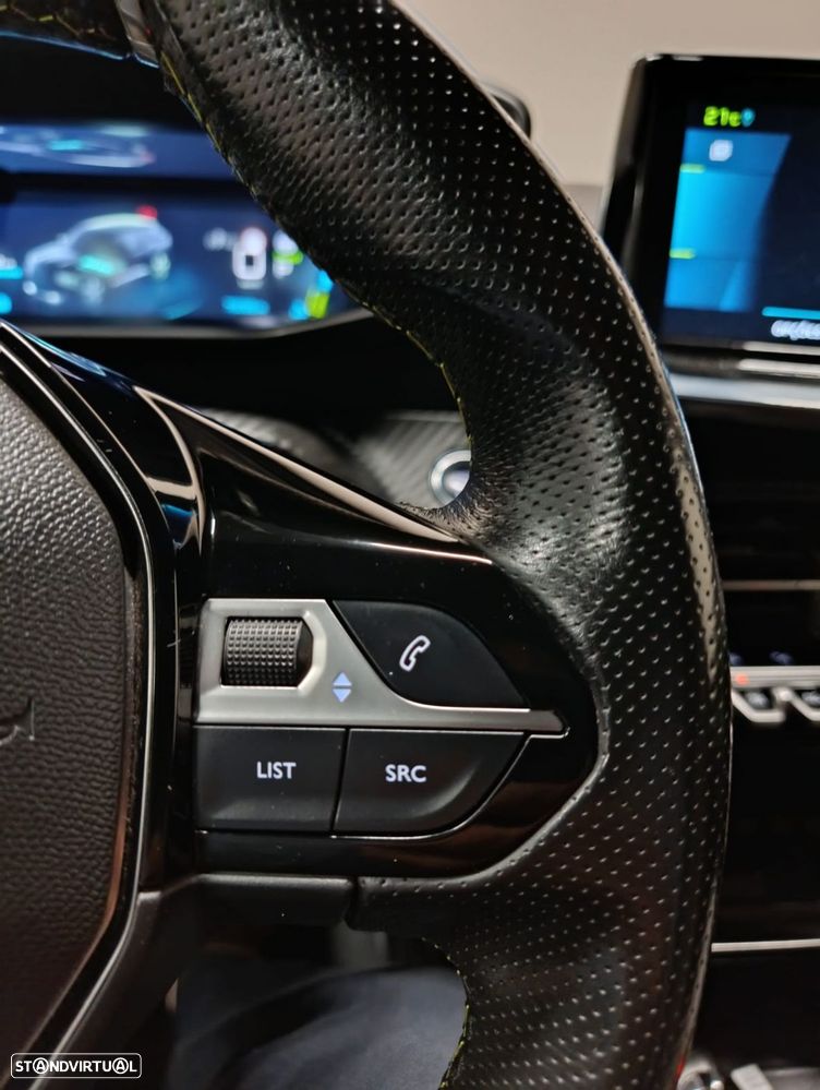 Peugeot e-2008 50 kWh GT Pack - 19