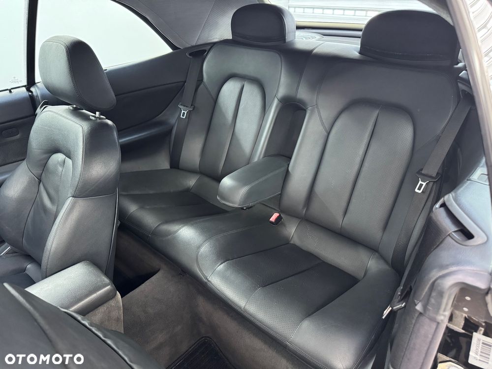 Mercedes-Benz CLK - 20