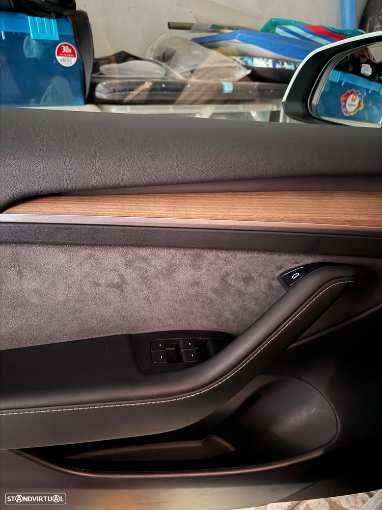 Tesla Model 3 Tração Traseira - 42