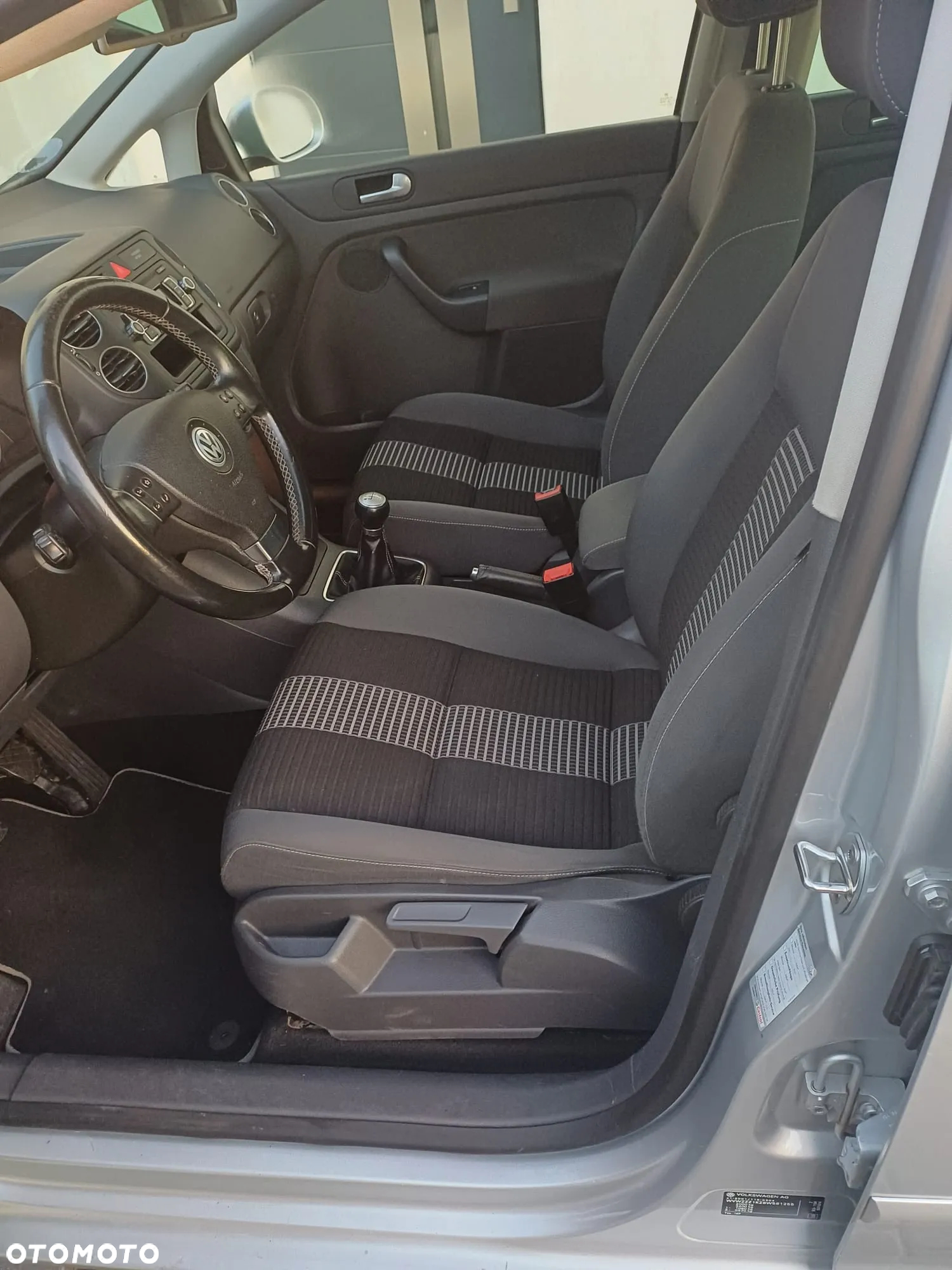 Volkswagen Golf Plus 1.9 TDI DPF Tour - 10