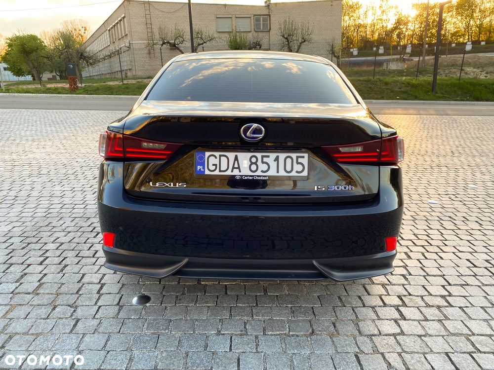 Lexus IS - 4