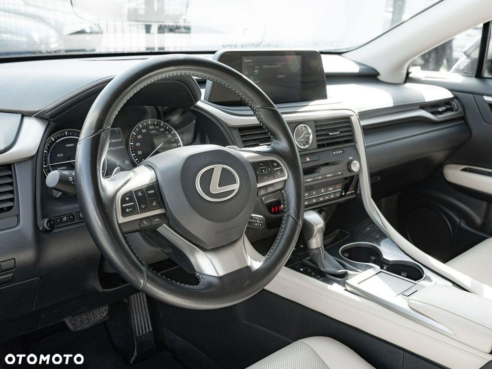 Lexus RX - 7