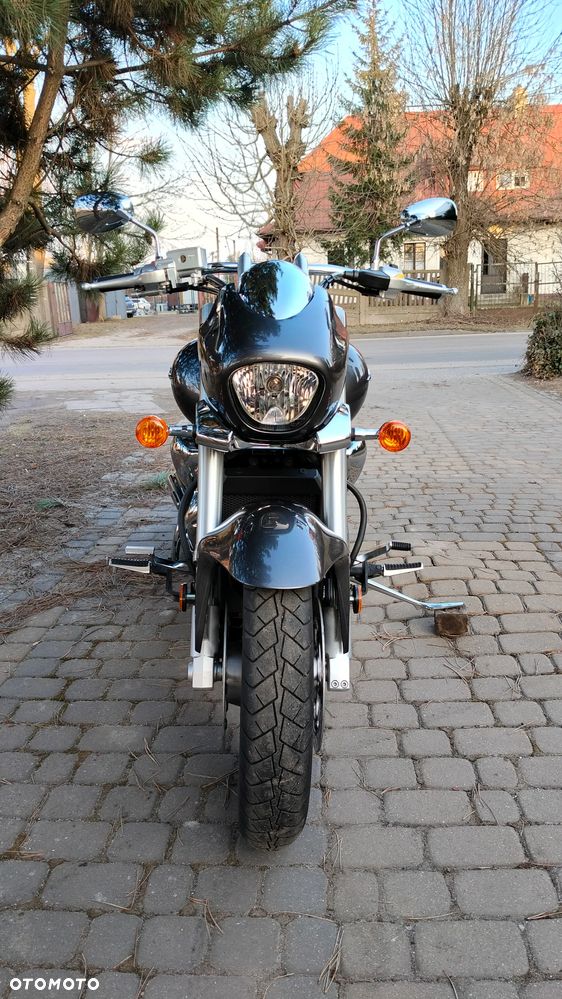 Suzuki Boulevard - 18