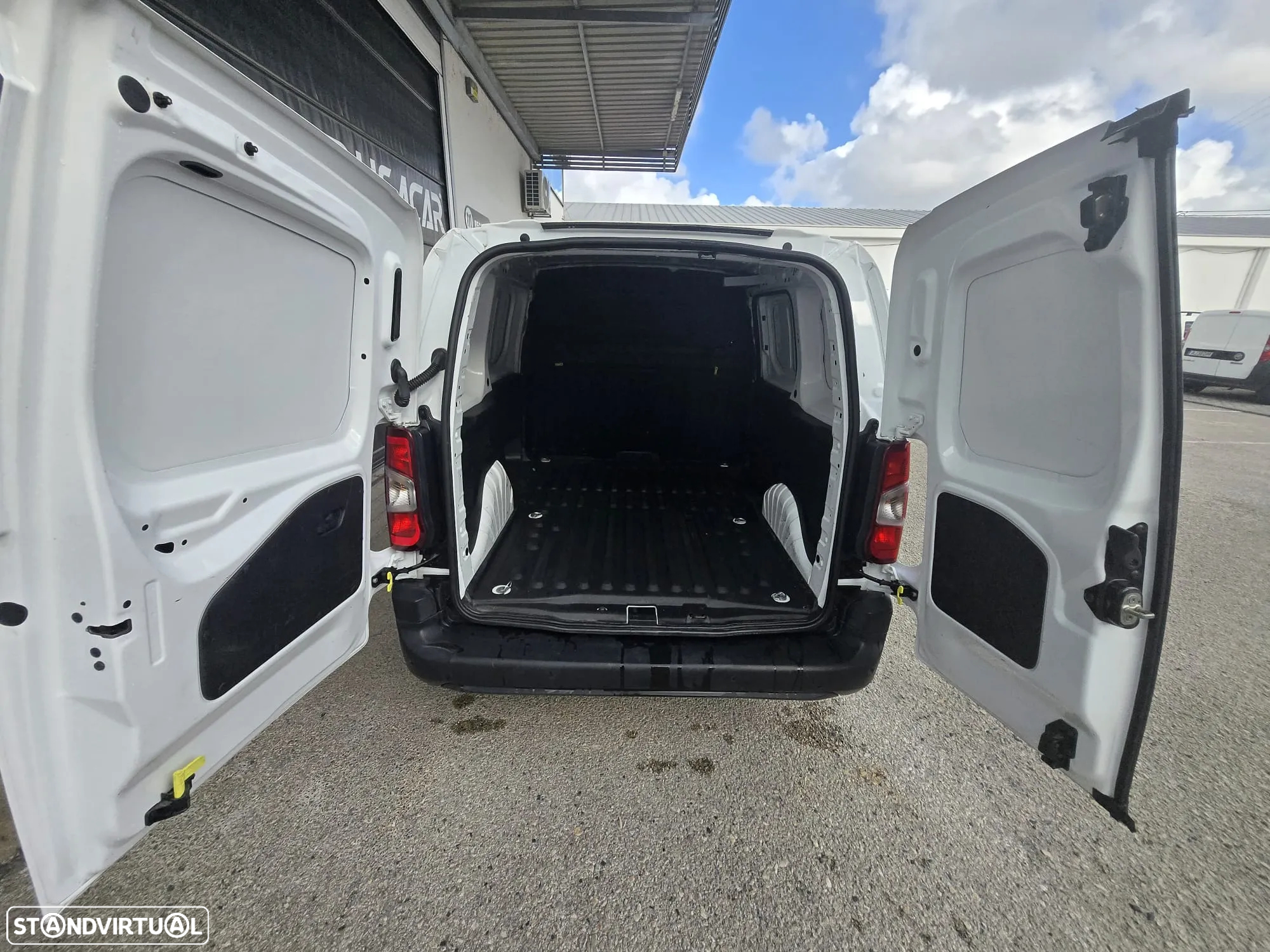 Citroën Berlingo 1.6HDI 100cv Ecrã Central 3Lugares - 5