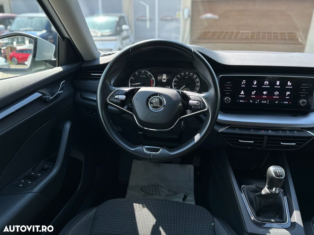 Skoda Octavia 1.5 TSI Ambition - 6
