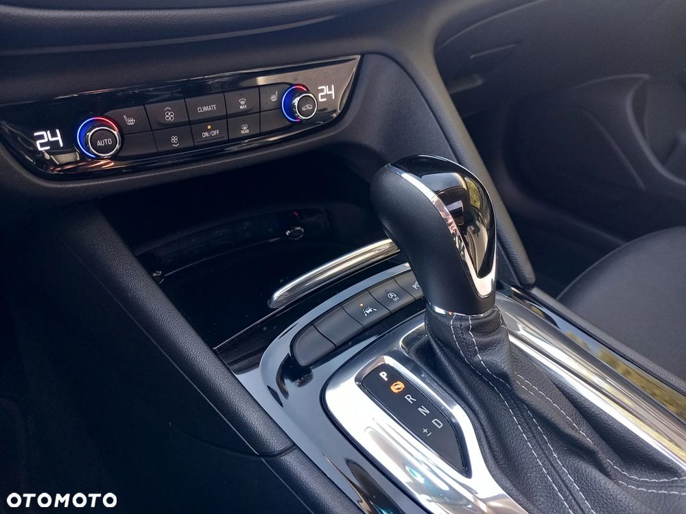 Opel Insignia 2.0 CDTI automatik Innovation - 17