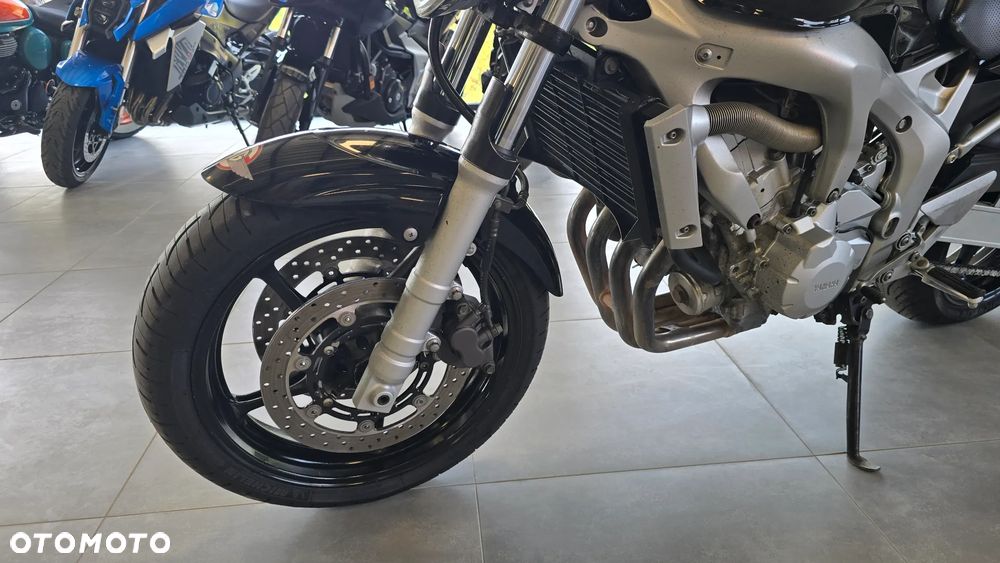 Yamaha FZ6 - 5