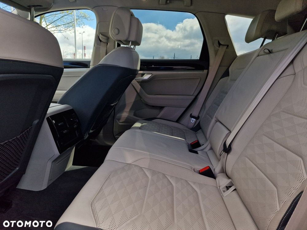 Volkswagen Touareg 3.0 V6 TDI SCR 4Mot Elegance - 14