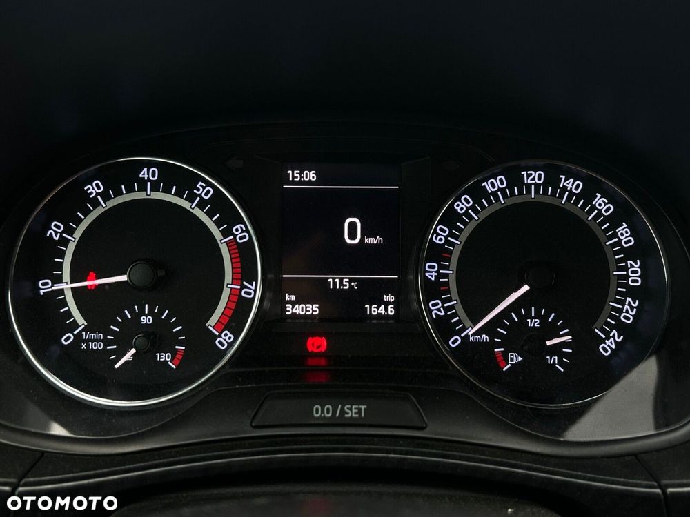 Skoda Fabia 1.0 TSI Monte Carlo - 16