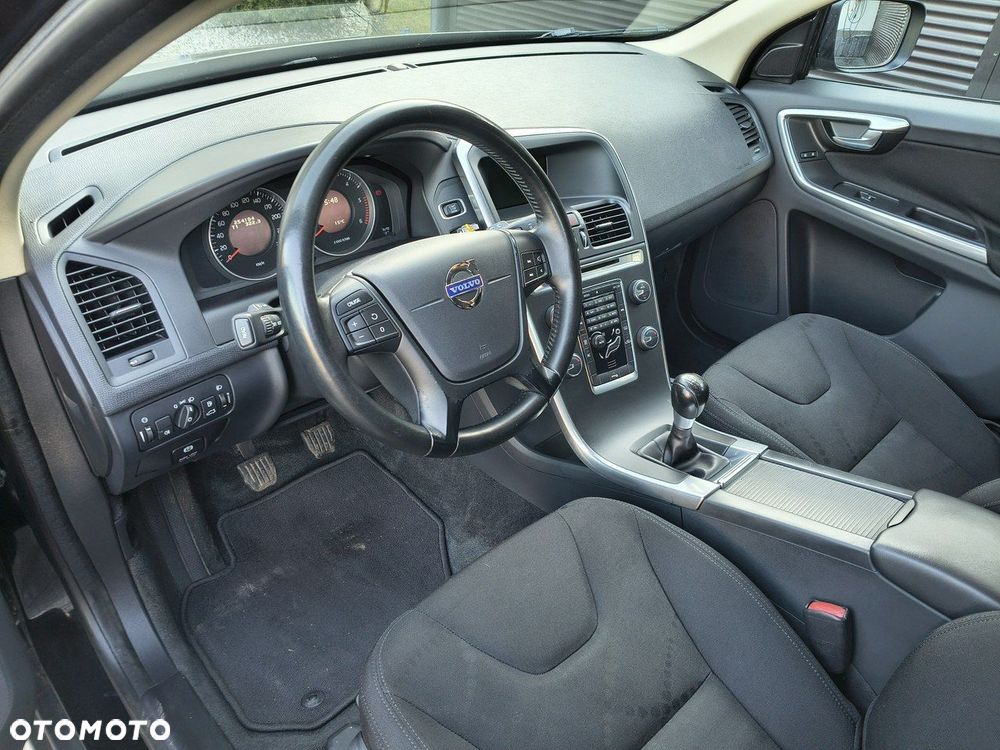 Volvo XC 60 D4 Kinetic - 12