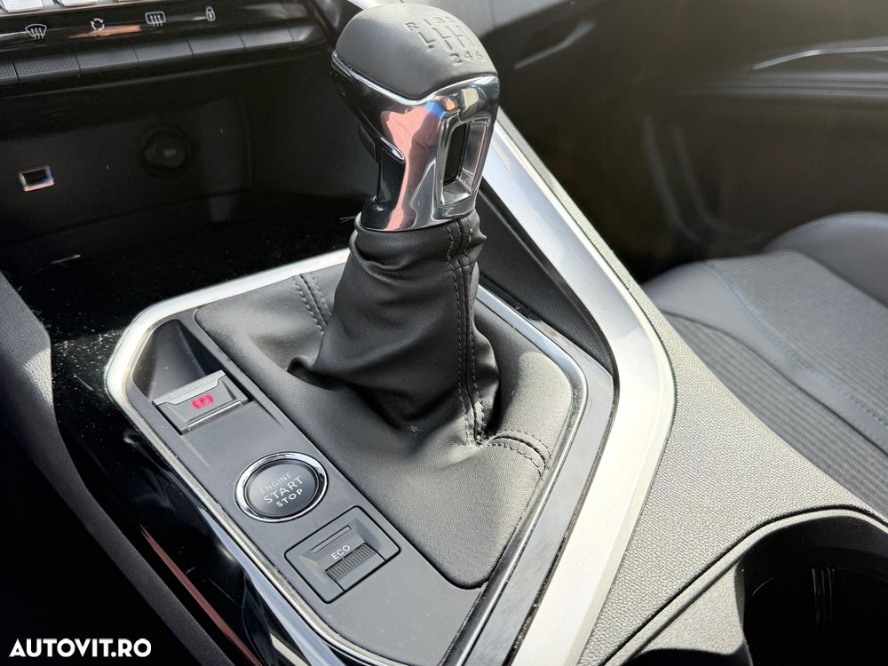 Peugeot 3008 PureTech 130 Stop & Start Allure - 29