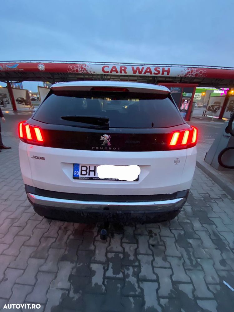 Peugeot 3008 1.6 THP EAT6 Allure - 3