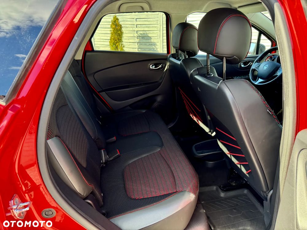 Renault Captur 1.2 TCe Helly Hansen EDC - 16