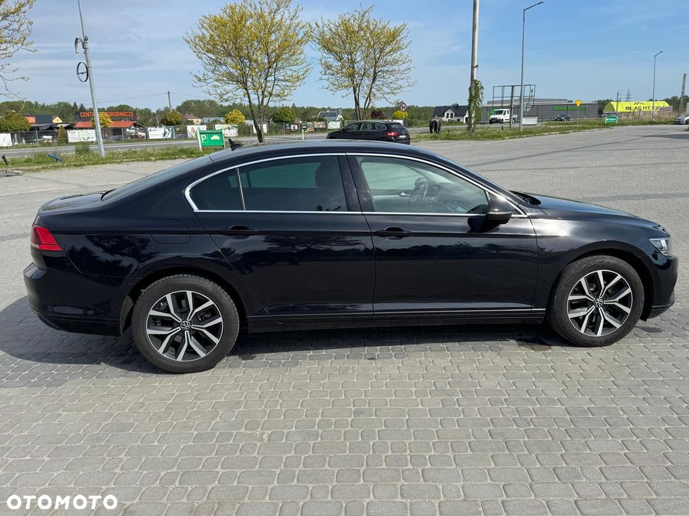Volkswagen Passat - 5