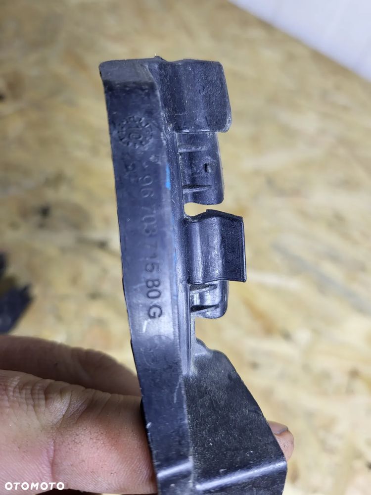 Mocowanie podszybia lewe Peugeot 508 - 3