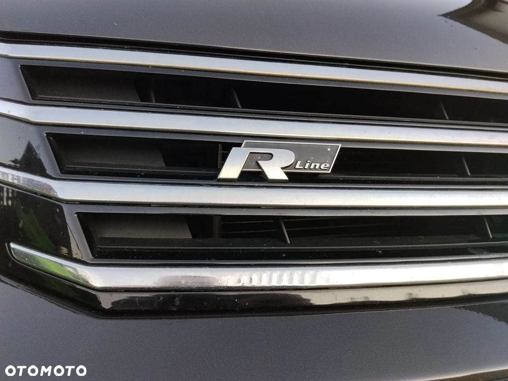 Volkswagen Passat 2.0 TDI Comfortline R-Style DSG - 22