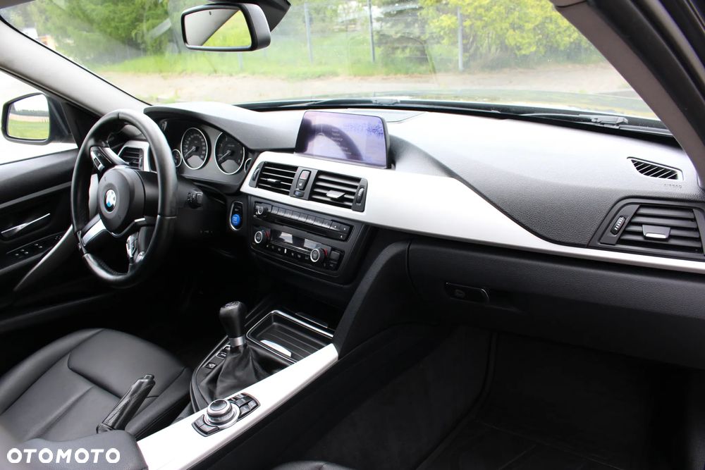 BMW Seria 3 - 10