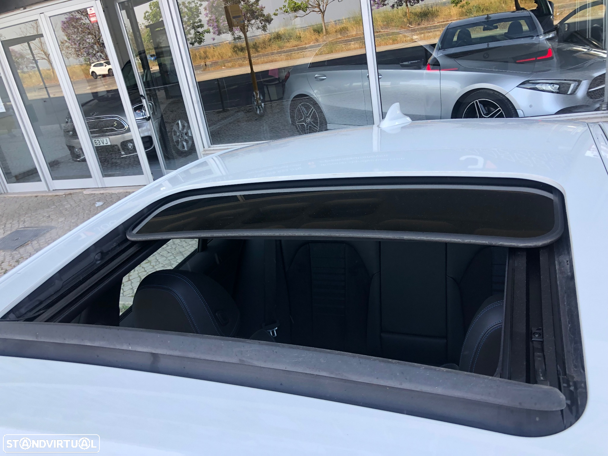 BMW 330 e Pack M Auto - 39