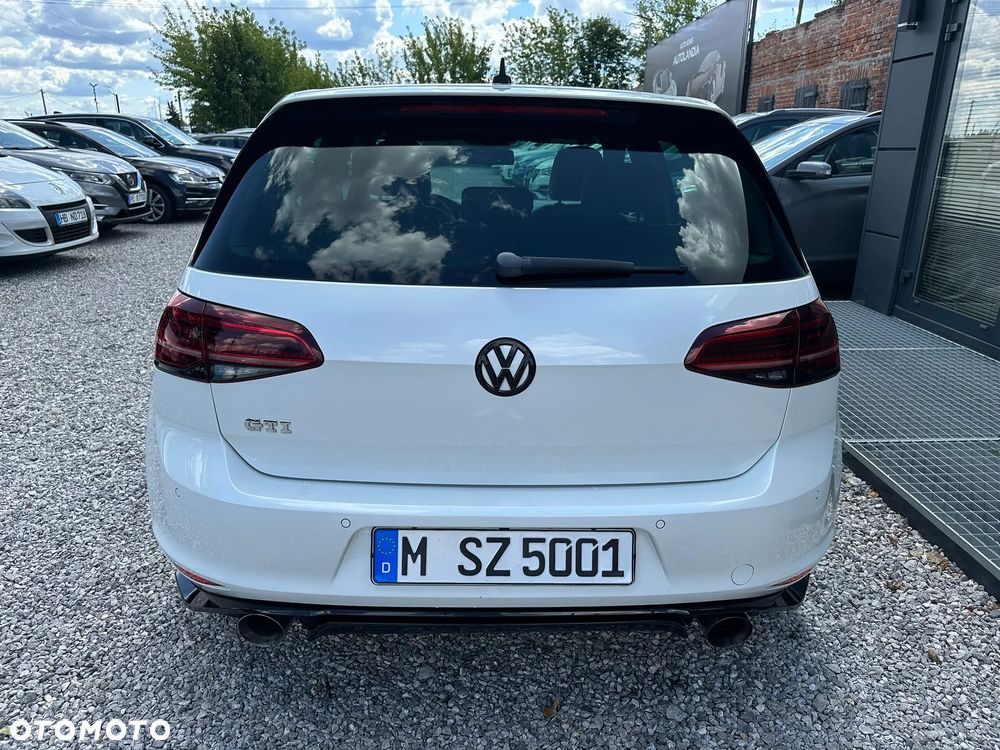 Volkswagen Golf GTI BlueMotion Technology DSG - 10