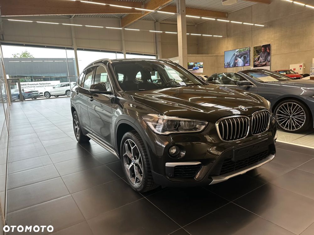 BMW X1 xDrive20d - 11