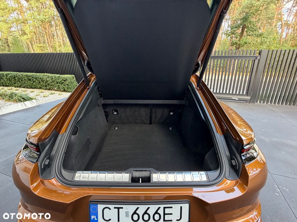 Porsche Panamera 4 E-Hybrid - 23