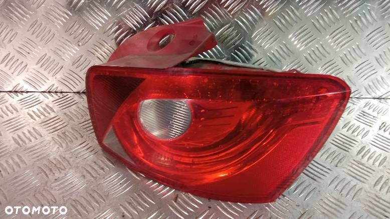 LAMPA PRAWA TYLNA SEAT IBIZA 4 - 1