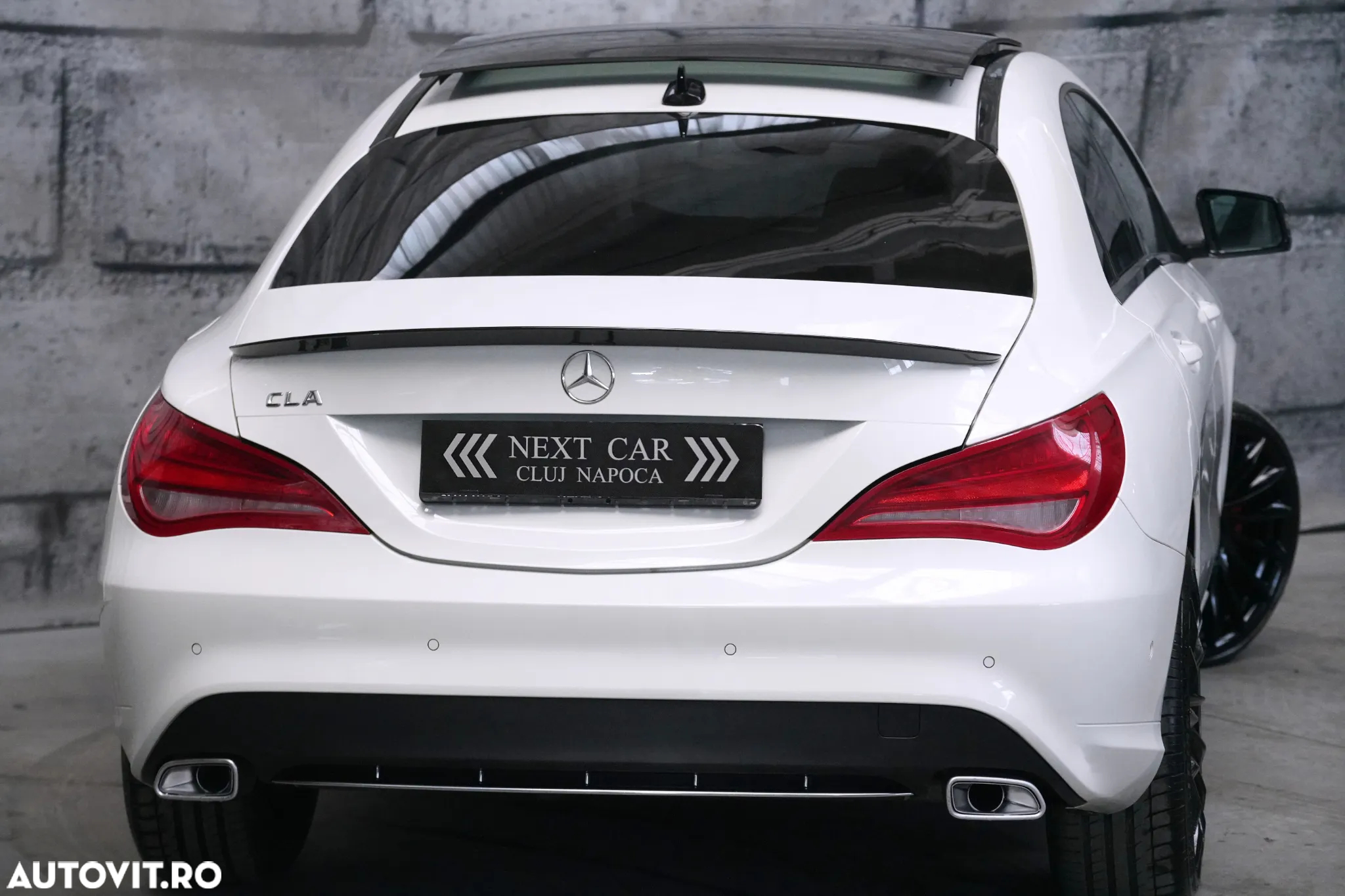 Mercedes-Benz CLA 220 CDI 7G-DCT AMG Line - 3