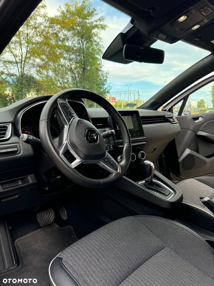 Renault Clio - 22