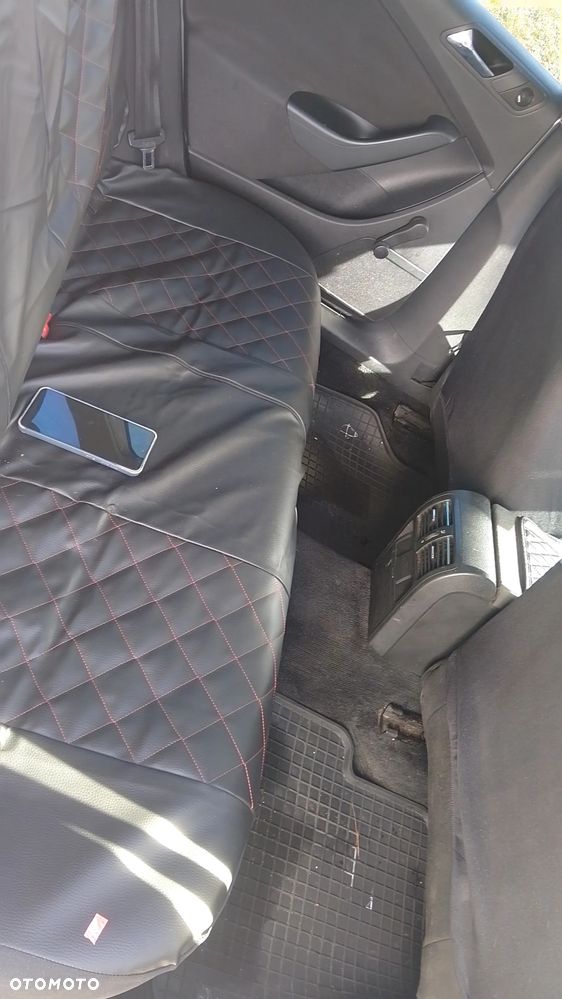 Volkswagen Passat 2.0 TDI Comfortline - 7