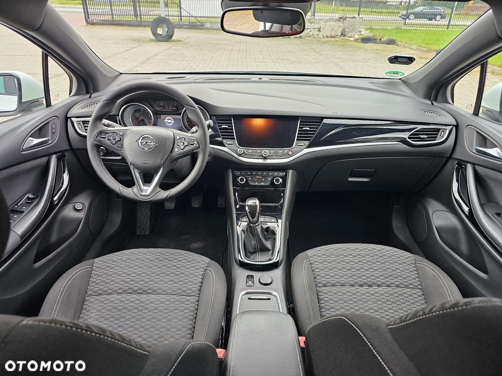 Opel Astra - 12