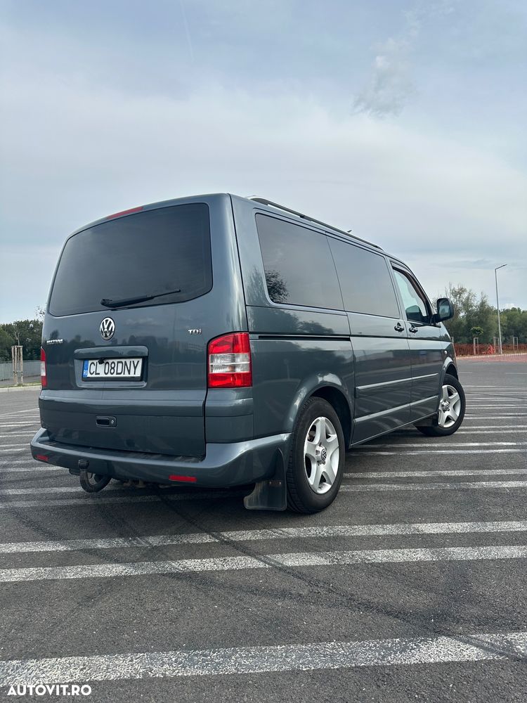 Volkswagen Multivan - 10