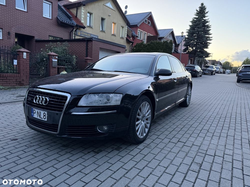 Audi A8 - 1