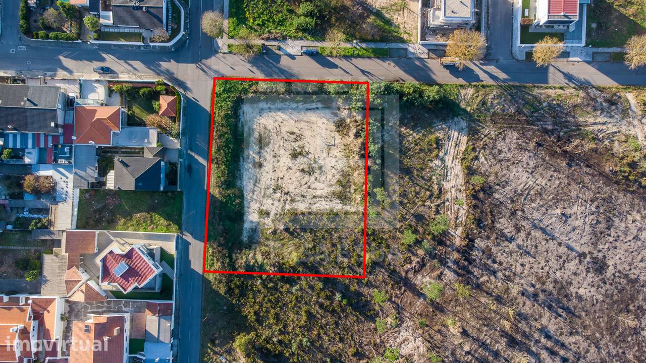 Terreno com projeto aprovado 3 moradias em Ovar - Grande imagem: 2/19