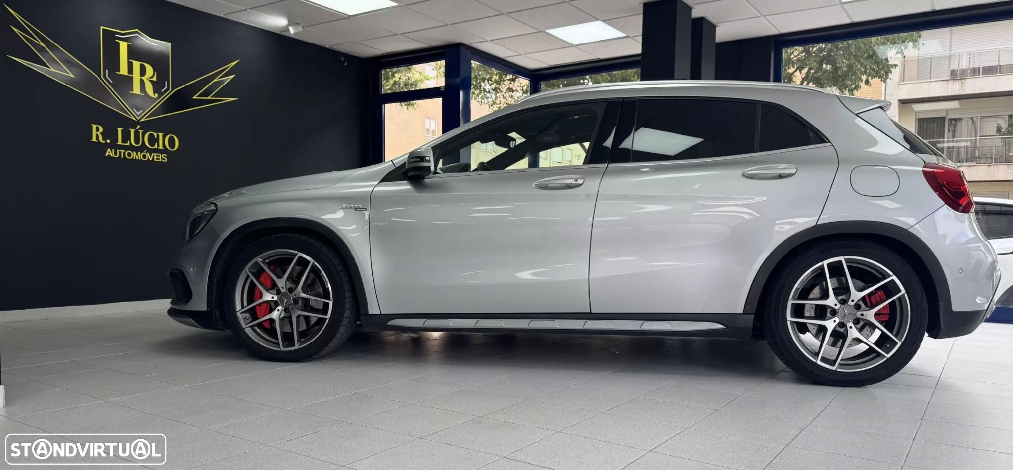 Mercedes-Benz GLA 45 AMG 4-Matic - 26