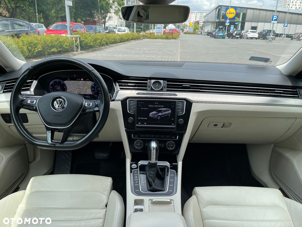 Volkswagen Passat - 7