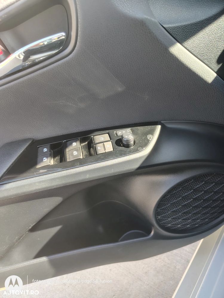Toyota Prius 1.8 Dual VVT-i Luna - 11