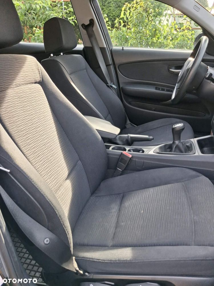 BMW Seria 1 - 24