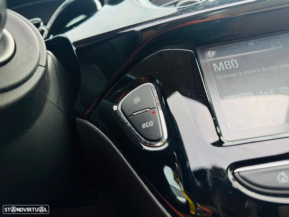 Opel Adam 1.0 T Rocks - 35