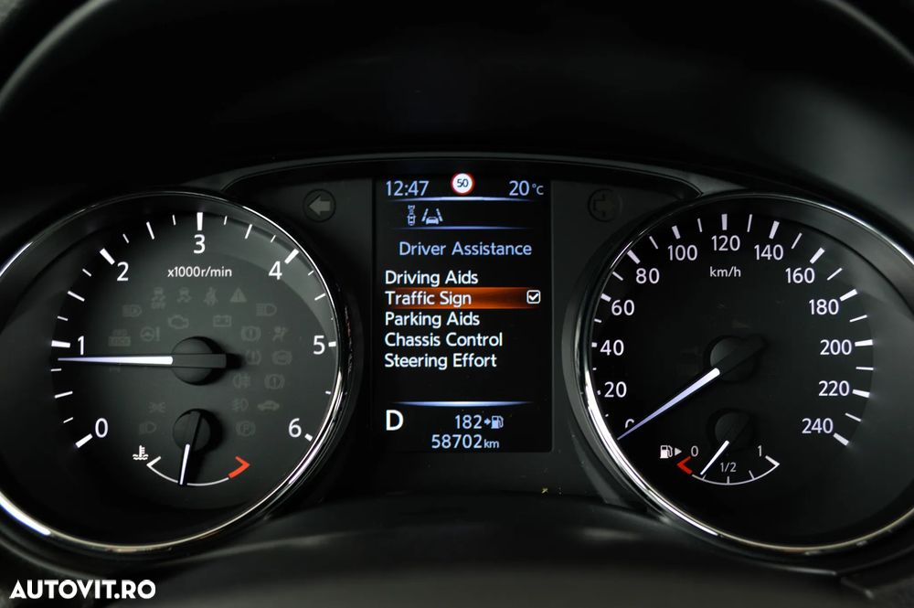 Nissan Qashqai 1.6 DCI Xtronic TEKNA - 18