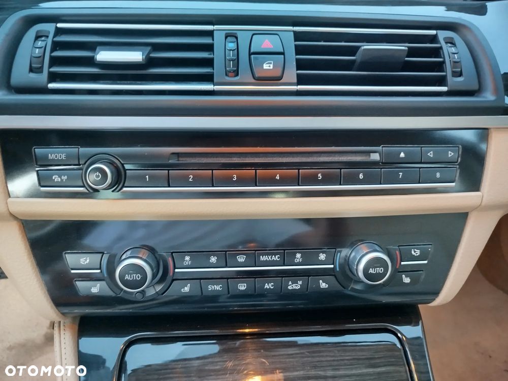 BMW Seria 5 530d Luxury Line - 15