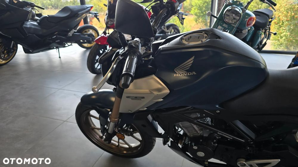 Honda CB - 9