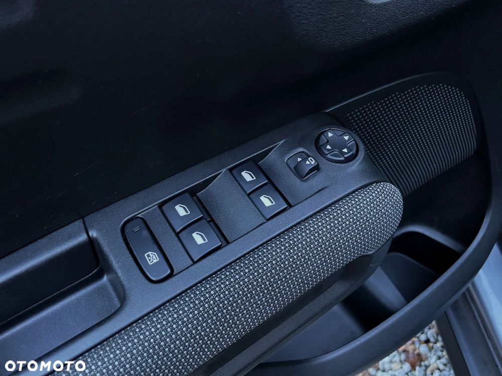 Citroën C3 Aircross 1.6 BlueHDi Shine S&S - 33