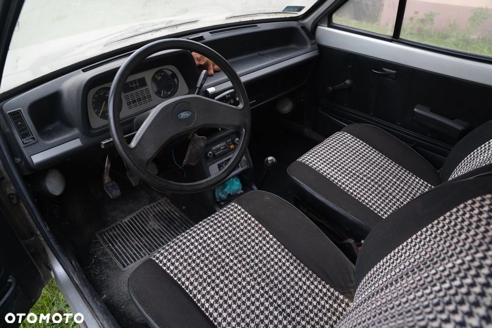 Ford Fiesta - 20