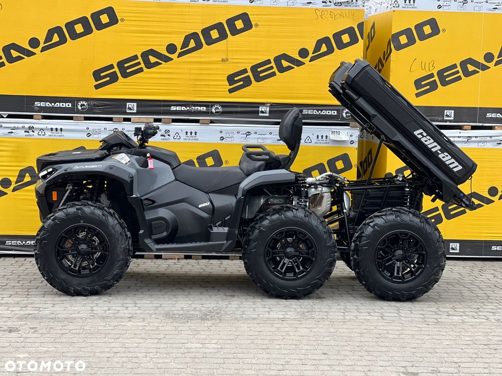 Can-Am Outlander - 4